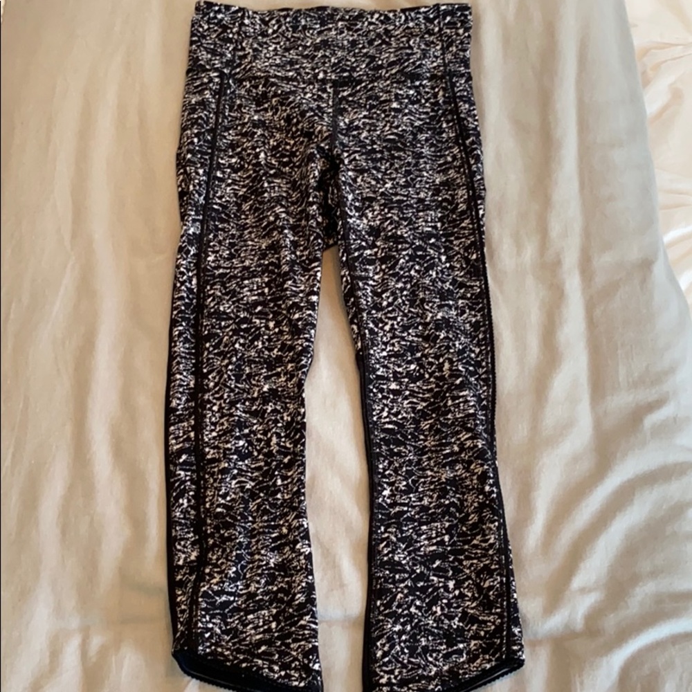 Lulu lemon black crop leggings
